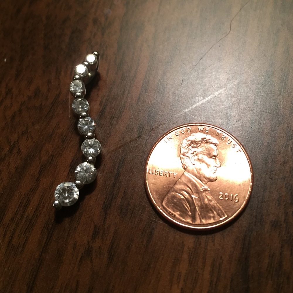 Elegant Silver Necklace with Crystal Accents
